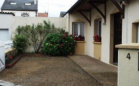 Chez Nina Thurey